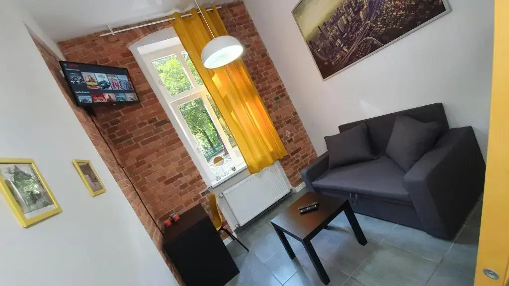 Trzypokojowy apartament KATOWICE Damrota 4