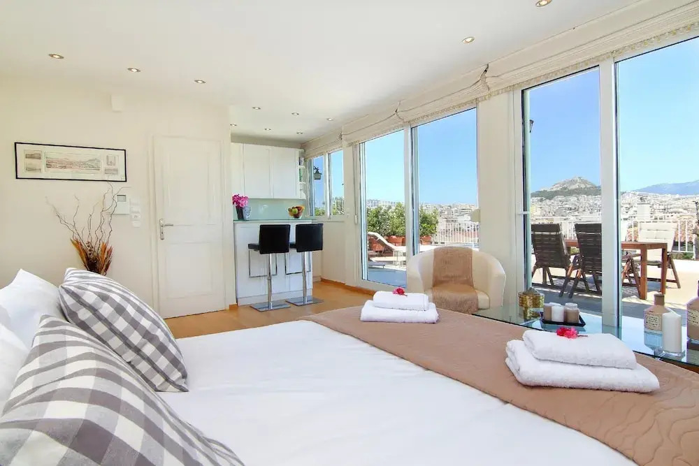 Stylish studio loft with Superb balcony