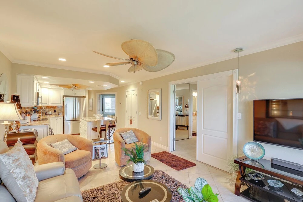 Walkable Resort Condo Retreat in Lake Havasu City