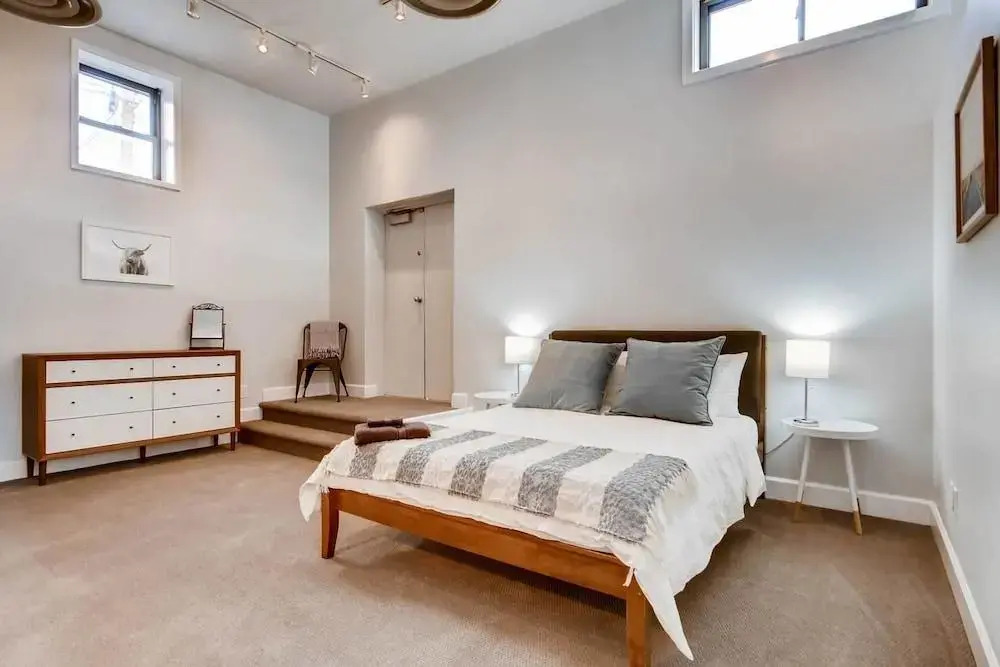 Industrial Design Flat Historic Loft Heart of Lohi