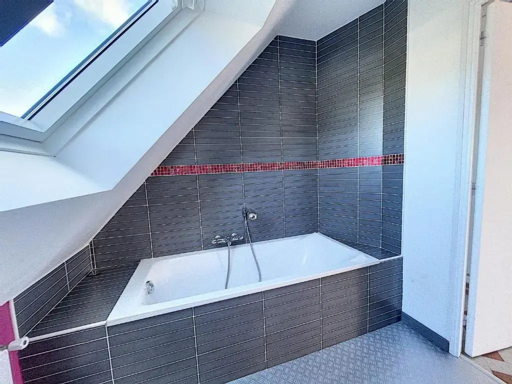 Maison Jullouville, 7 pièces, 9 personnes - FR-1-361-164