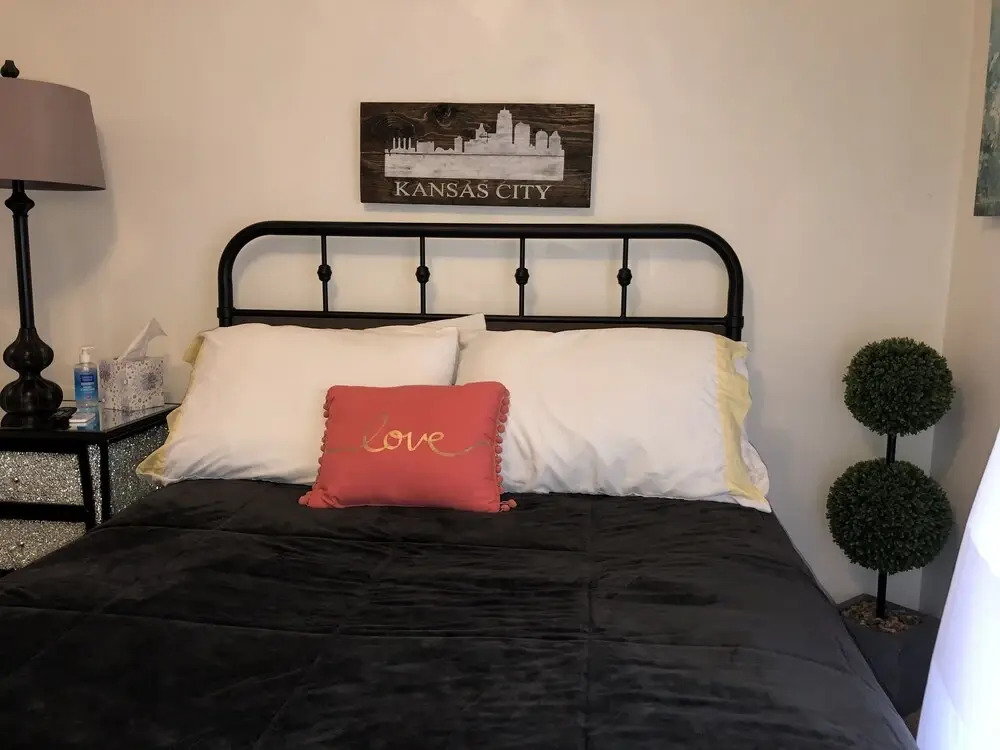 Becky & Marvels 420 Stay (Private Room)
