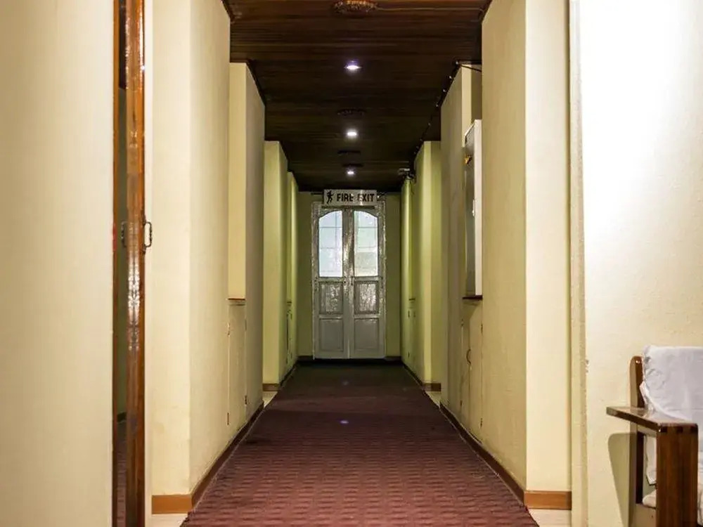 Universe Hotel