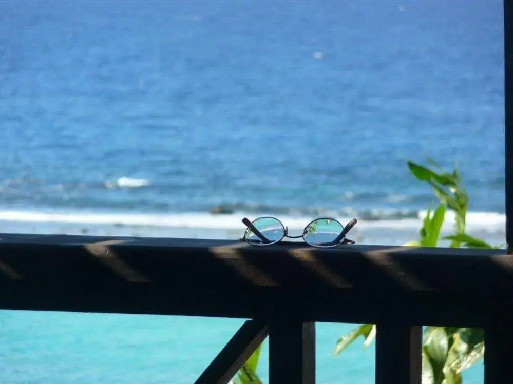 Moxons Beach Club