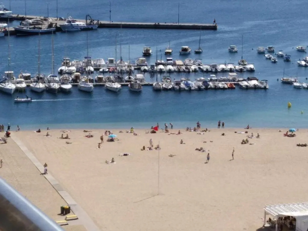 Davant Del Mar