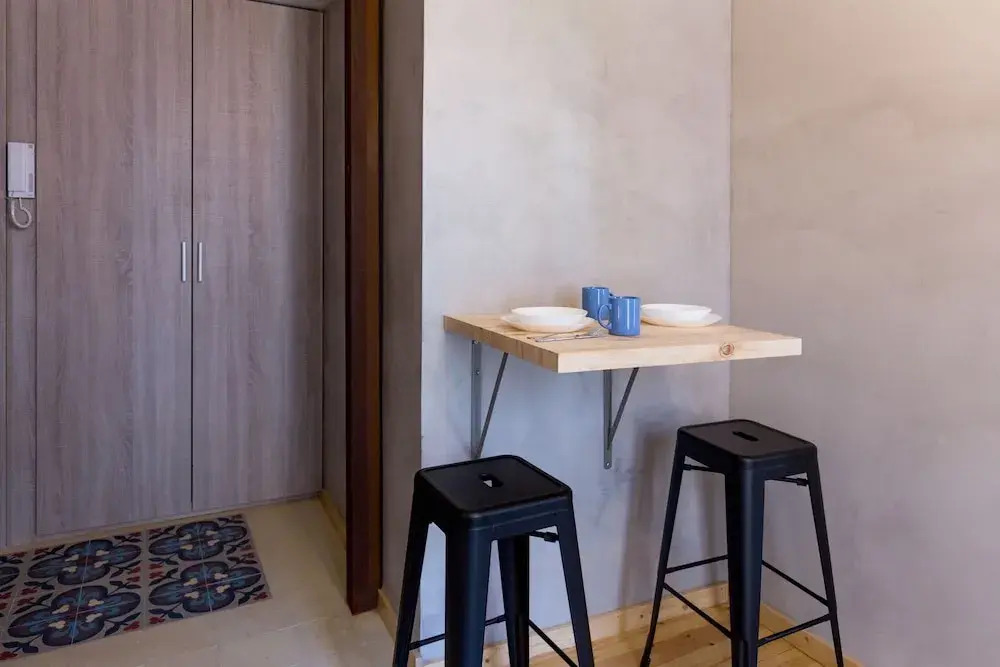 Los Lobos Suites
