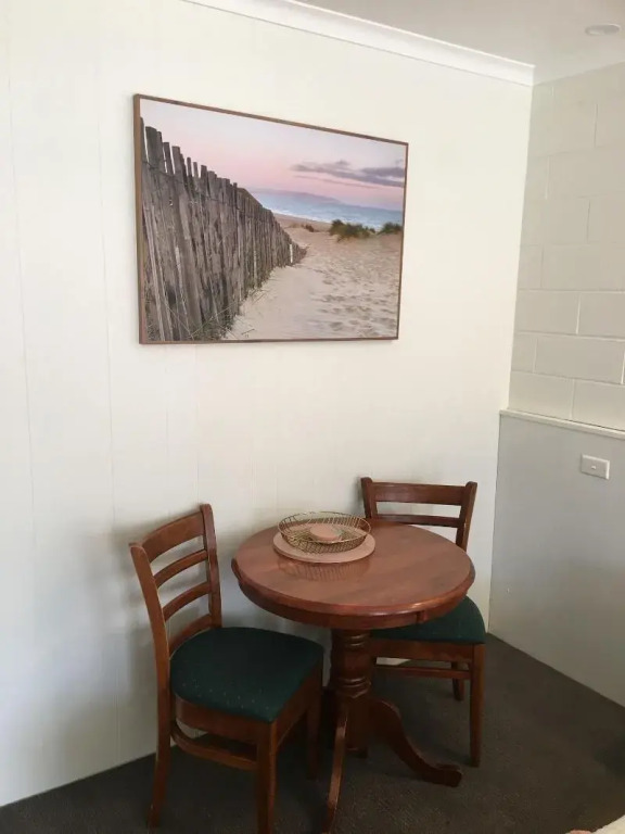 Sandbar Motel