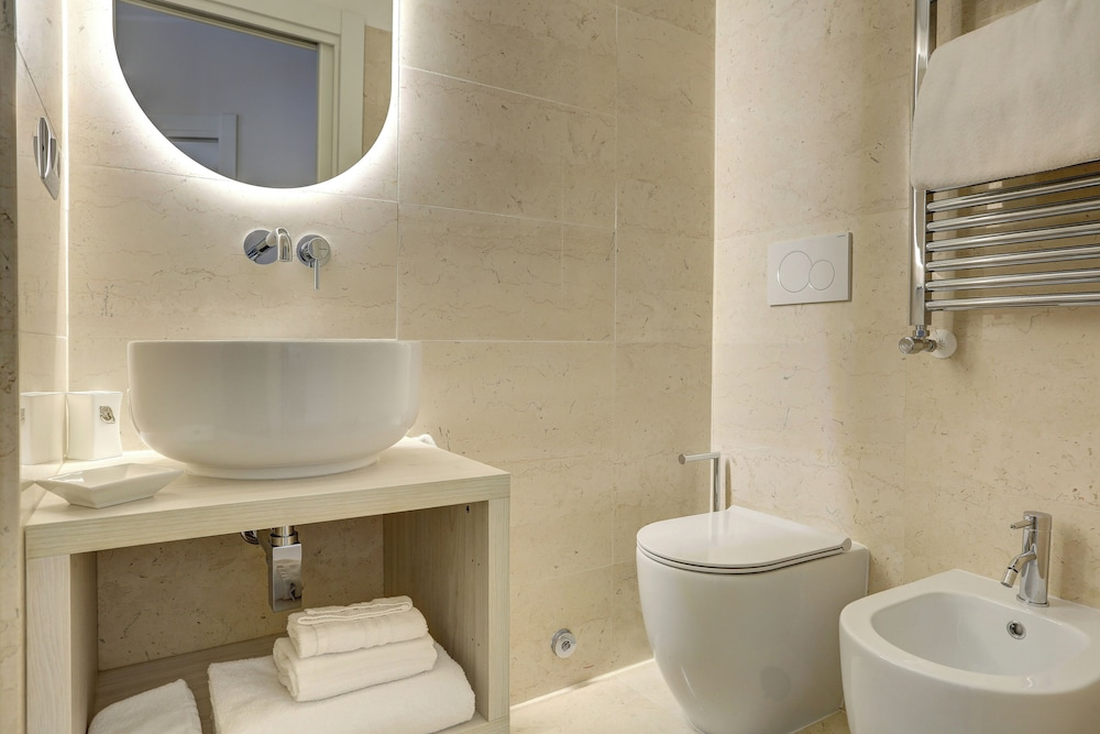 SAN GIOVANNI Appia Park - Stylish apartment with balcony - Metro A - 10 min City Center