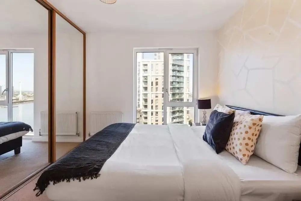 Amazing 2 Bed Apt W/balcony nr O2 Arena and Excel