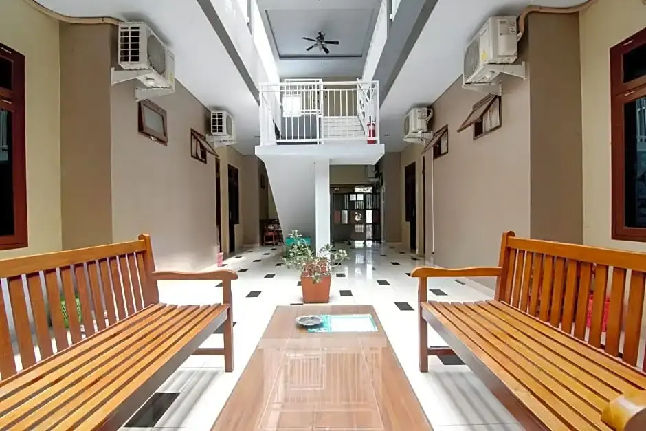 OYO 91066 Wisma Cemara
