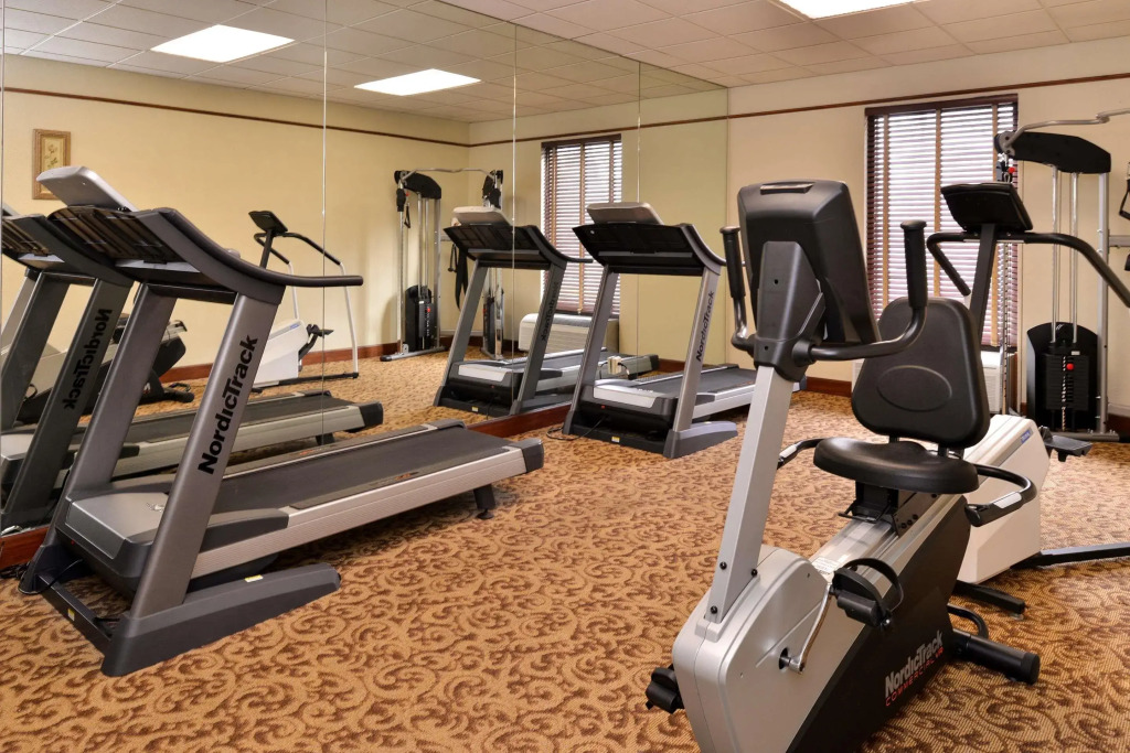 Best Western Louisville East Inn & Suites