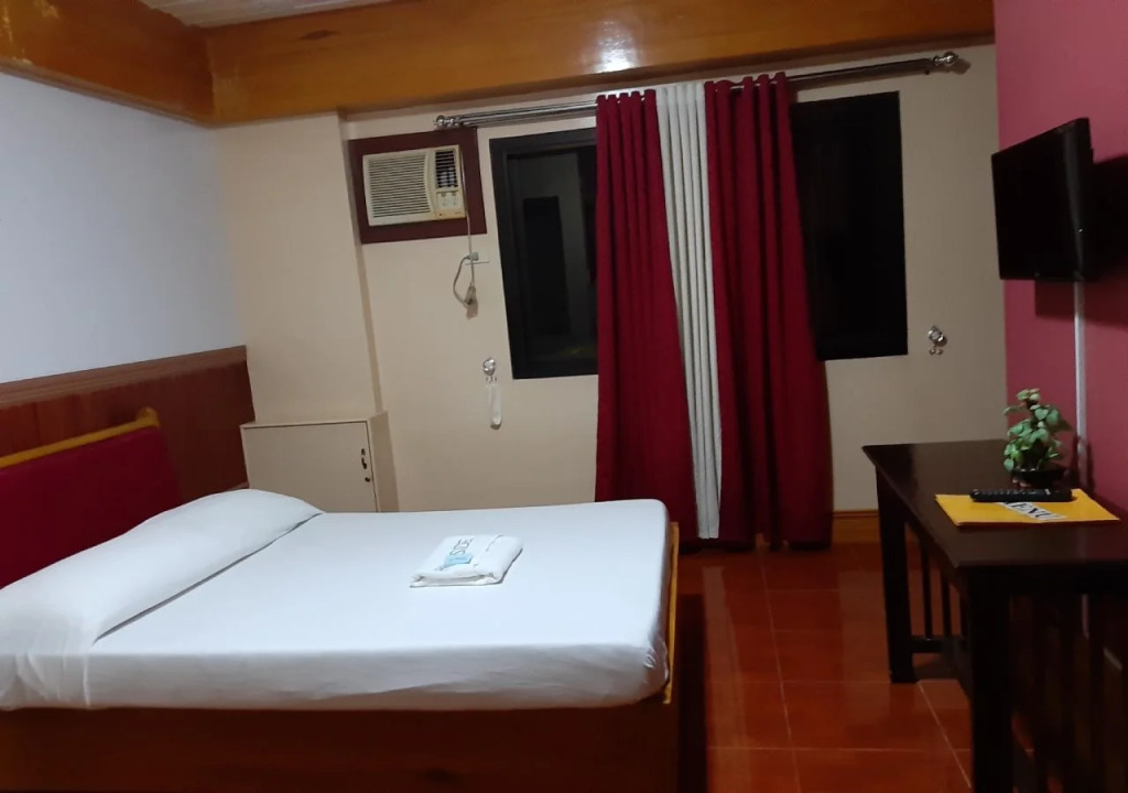 Farm Side Hotel