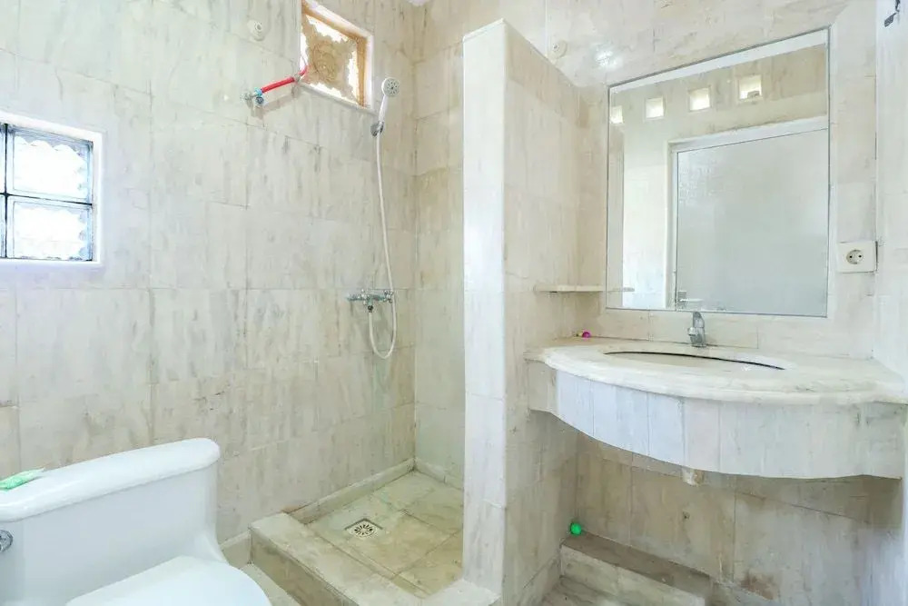 Urbanview Hotel Rasa Sayang Inn Tanjung Benoa Bali