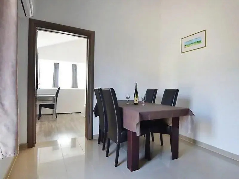Apartments Bili