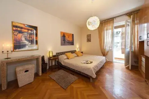 Cella Apartment