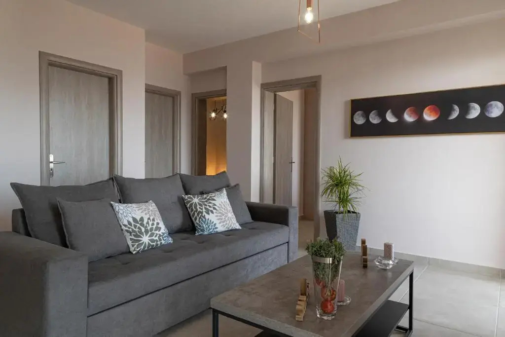 Iliana Apartments