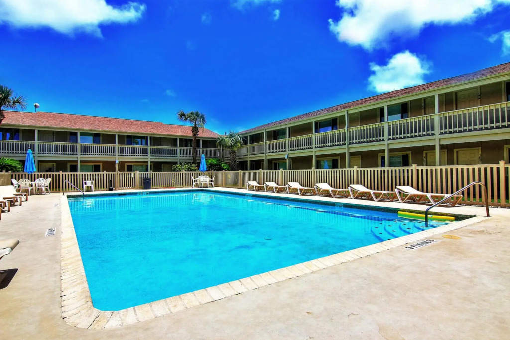 Courtyard #218 in Port Aransas