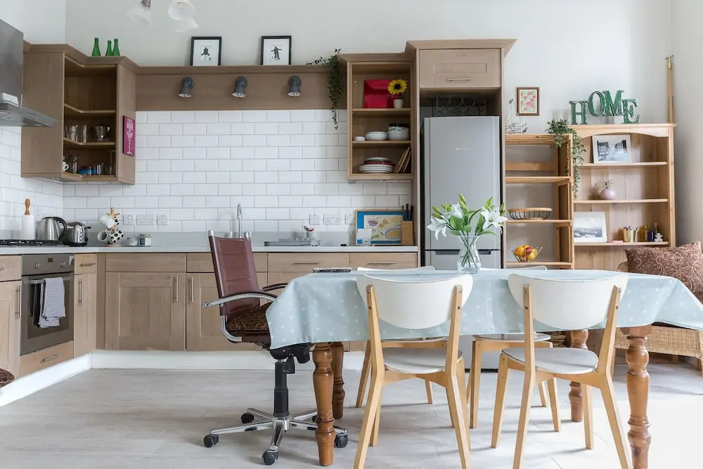 Bright Two BR Period Apartment in Whitechapel