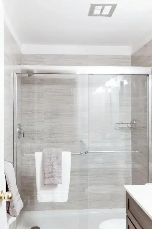 Modern, Luxurious Apartment near Downtown Ottawa