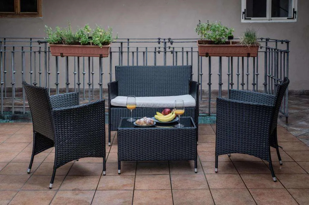 White Swan Boutique Apartments