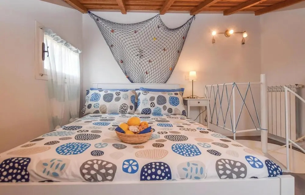 Gorgeous Home In Imperia, Loc Poggi