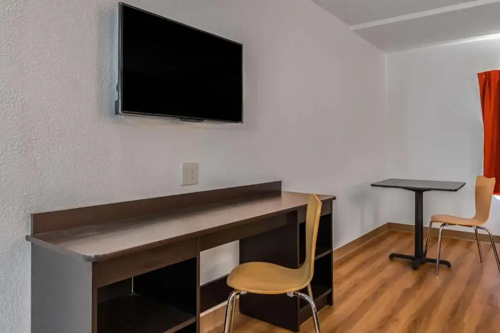 Motel 6-White, GA - Cartersville