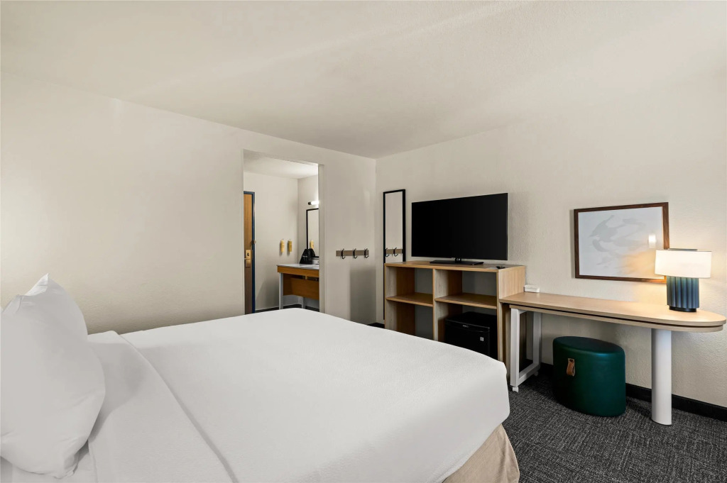 Spark By Hilton Fort Wayne