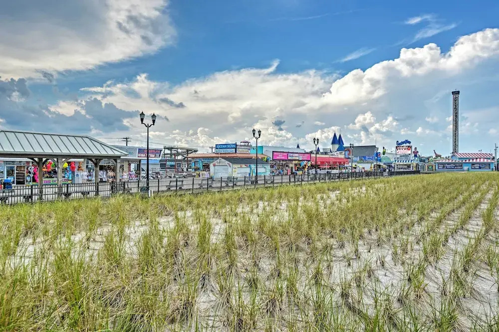 Inviting Seaside Heights Apt < 1 Mi to Beach!