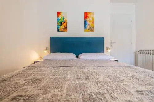 Apartments Sentic
