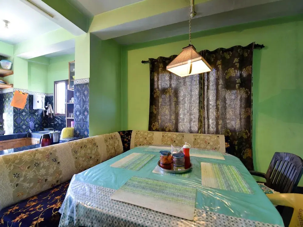 OYO 13350 Home Hill View Naggar Road