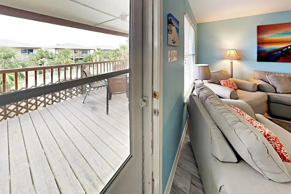 221B Las Palmas - Two Bedroom Condo
