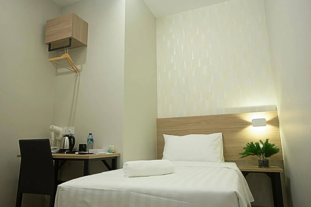 The Square Hotel