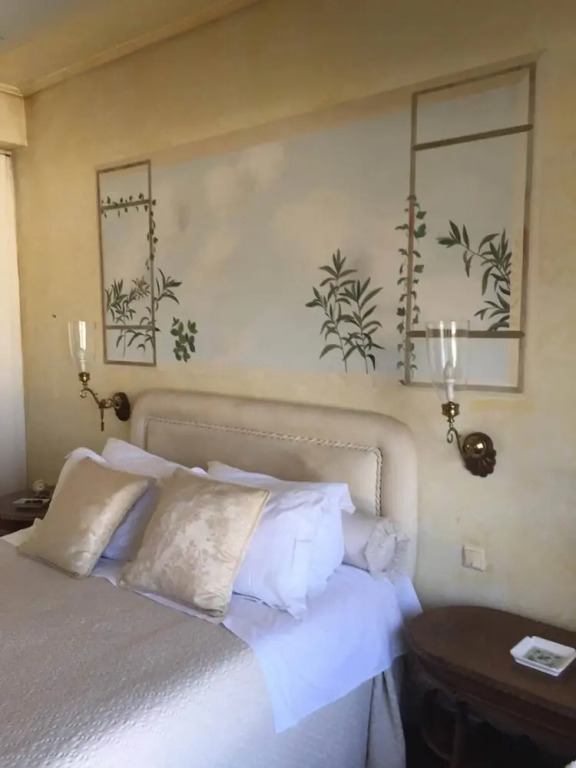 Wondeful Apartment at Lycabettus With Private Pool and Great Views of Athens