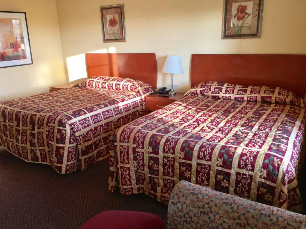Town & Country Motel