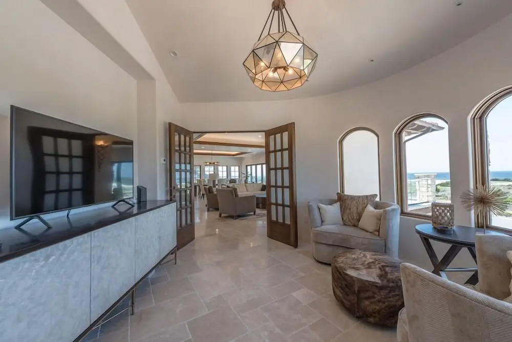Lx14: Luxury Golf Course Villa With 360 Ocean View
