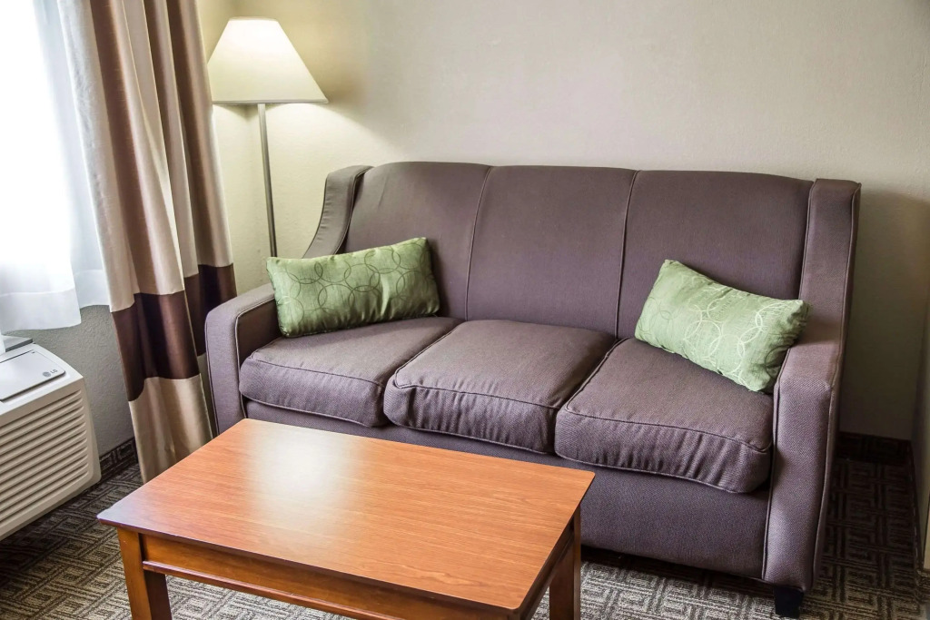 Quality Inn & Suites Bradford