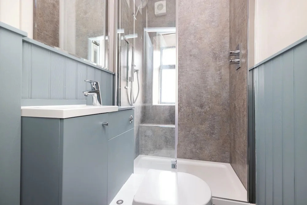 JOIVY Eclectic & Design Led 3Br Apt Near Edinburgh Castle