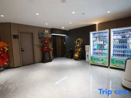 Urban Garden Hotel (Tumxuk Passenger Station)