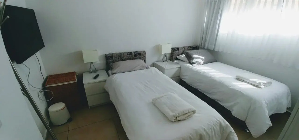 Begin19 Apartments & Hostel
