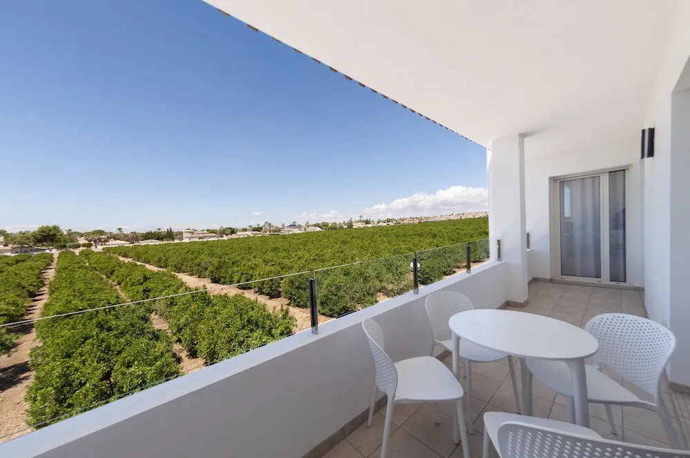 Apartamentos La Laguna Fase II