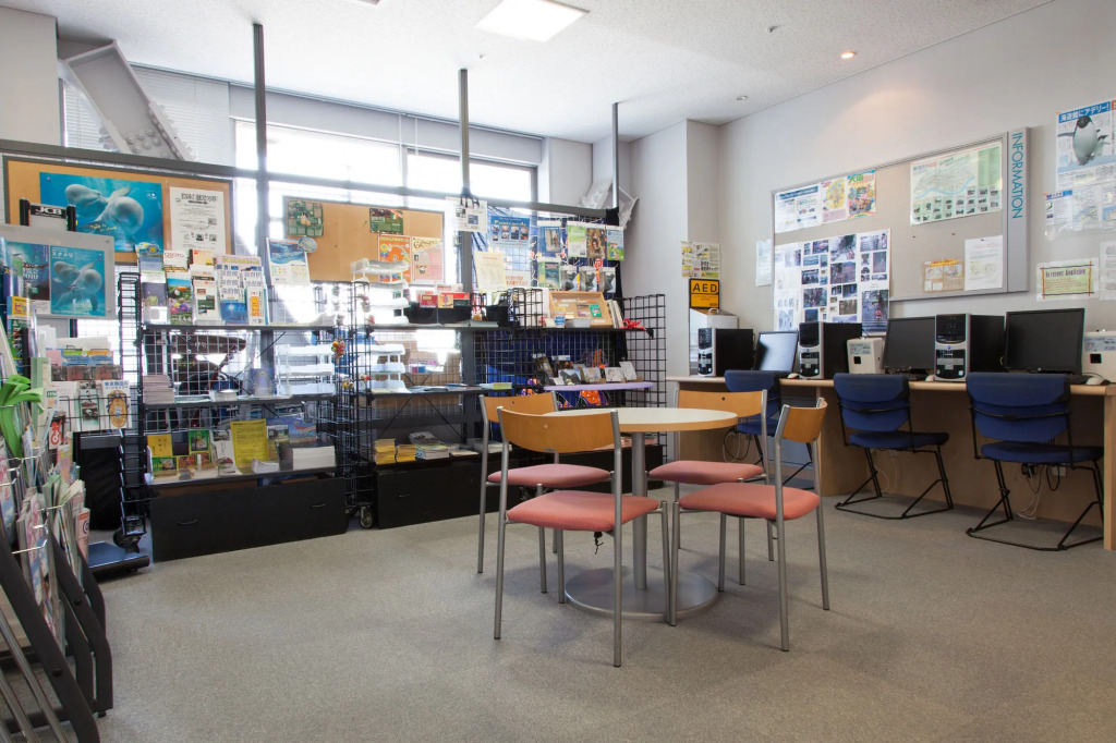Shin-Osaka Youth Hostel
