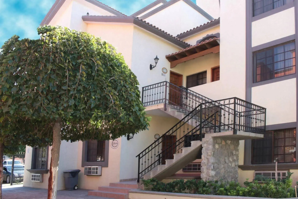 Hotel Suites EL Paseo
