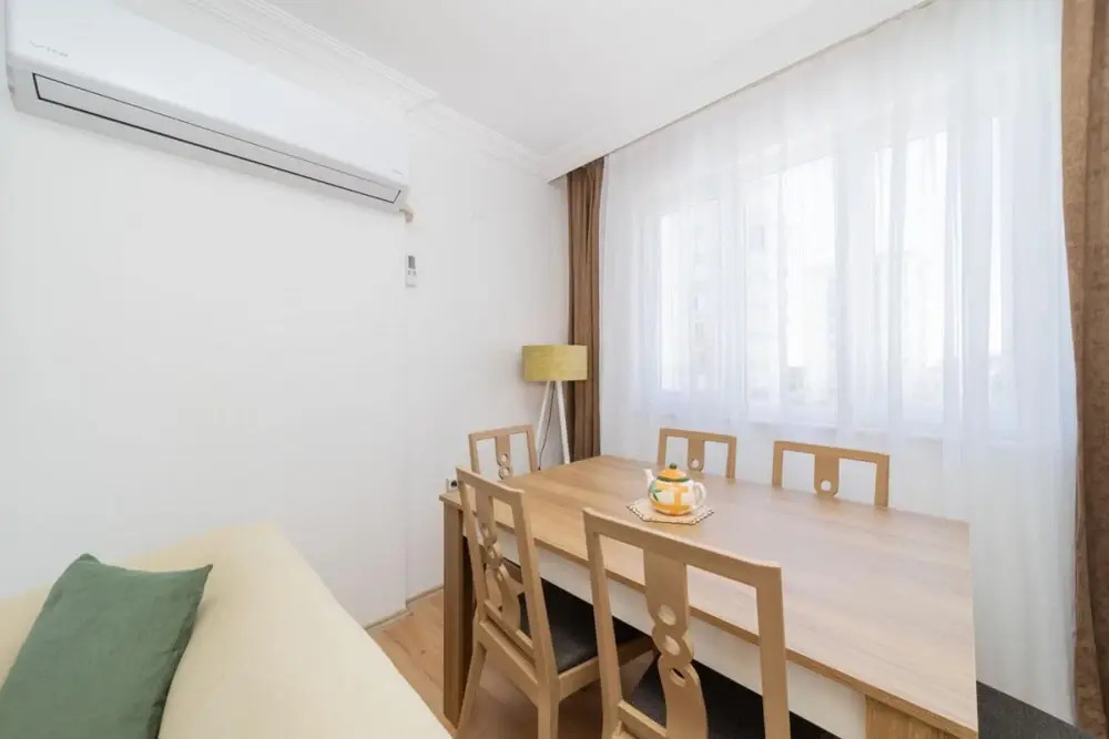 Riverside Flat Close to Beach