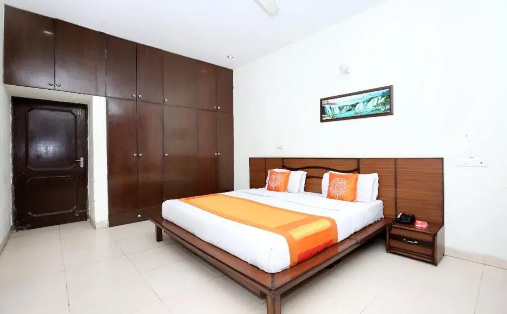 Shradha Guest House