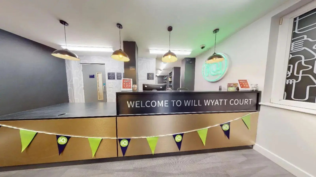 For Students Only iQ Will Wyatt Court London