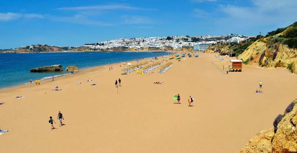 Alveiros Apartamentos Praia dos Aveiros