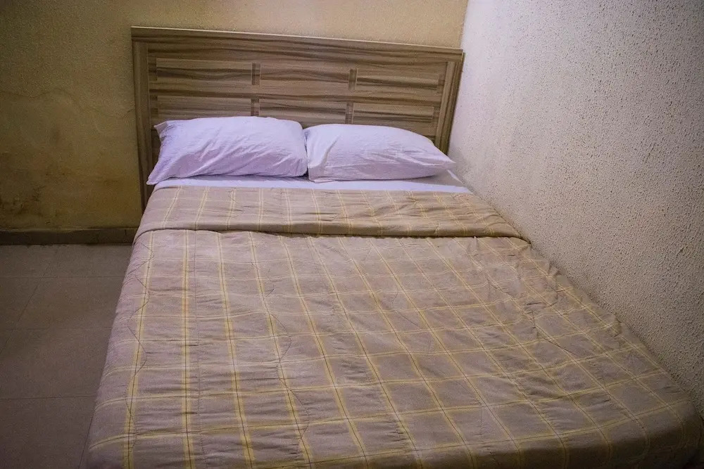 Moye Hotel Sagamu