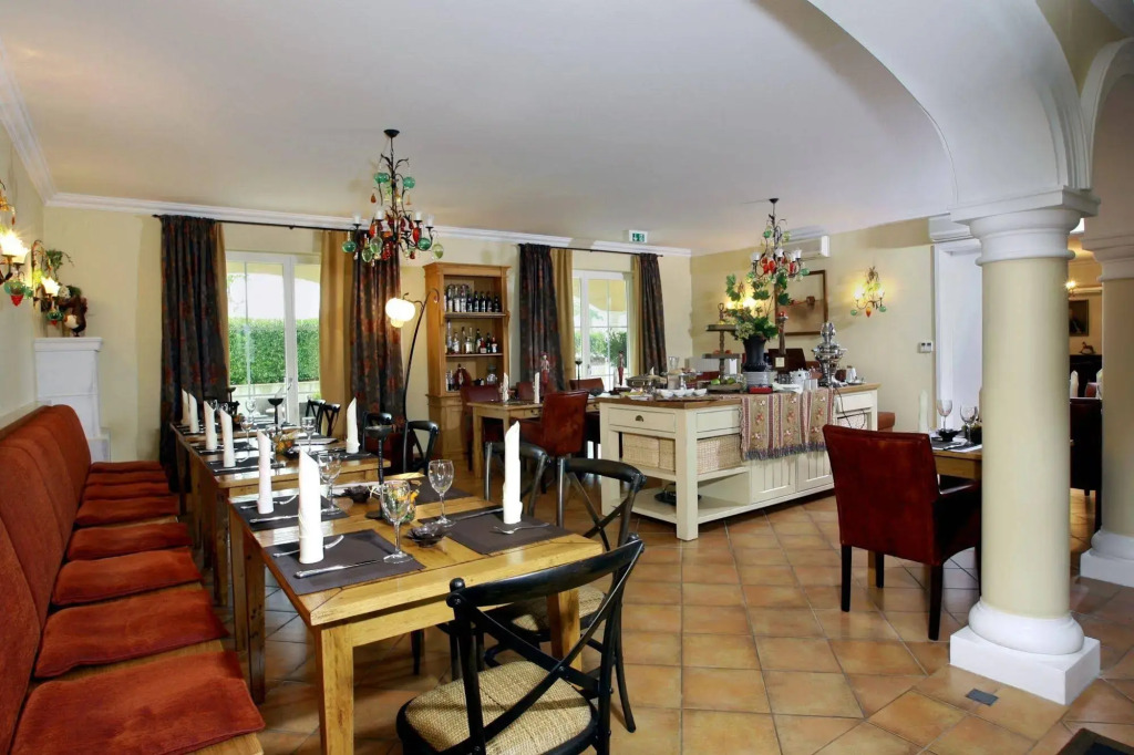Ampervilla Hotel