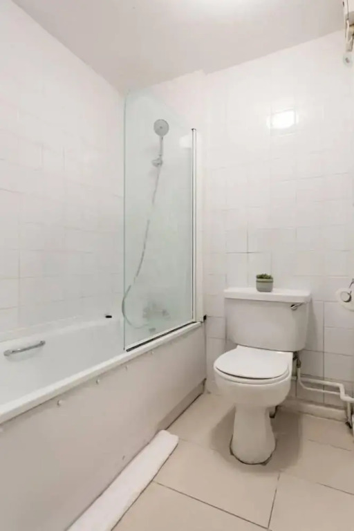 3BR Flat Close To Hyde Park