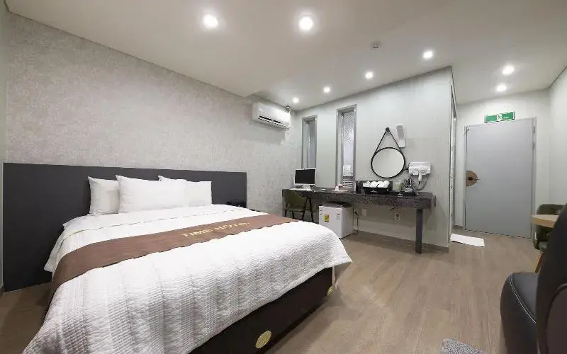 Seosan Time Hotel